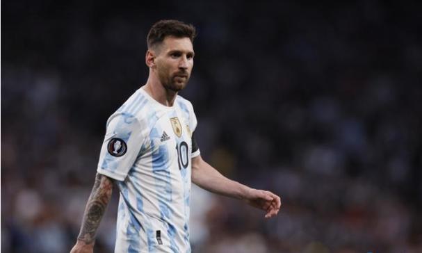 初三男生作文看哭老师 15岁少年笔下的思念震耳欲聋